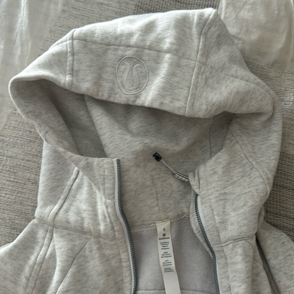 Lululemone Size 6 Scuba Hoodie